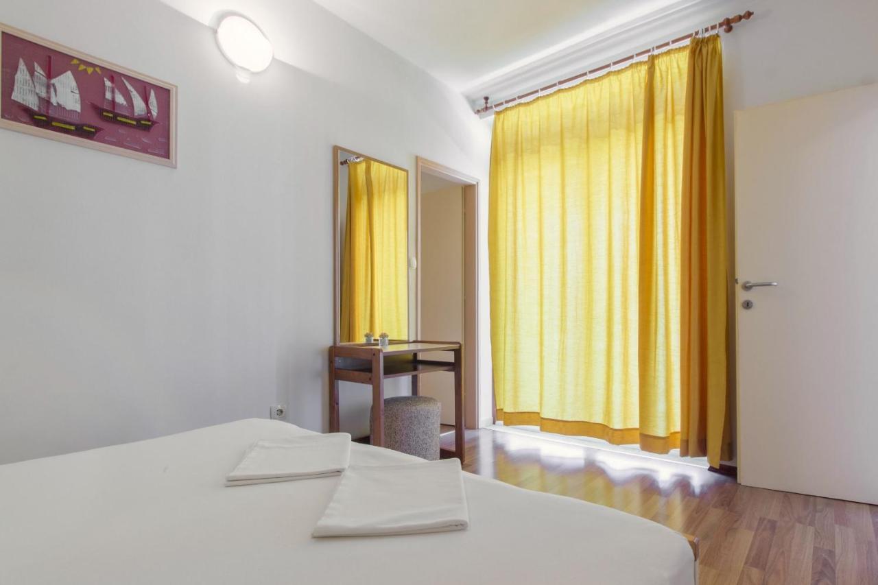 Apartments Konta City Center Vodice Bagian luar foto