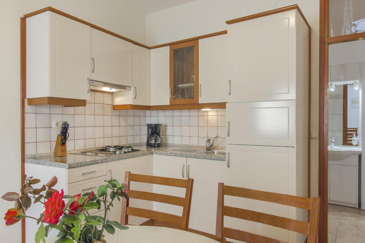 Apartments Konta City Center Vodice Bagian luar foto