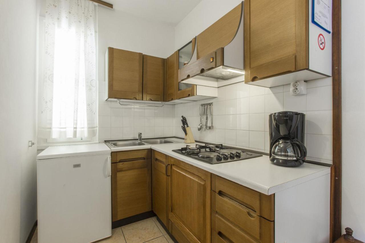 Apartments Konta City Center Vodice Bagian luar foto