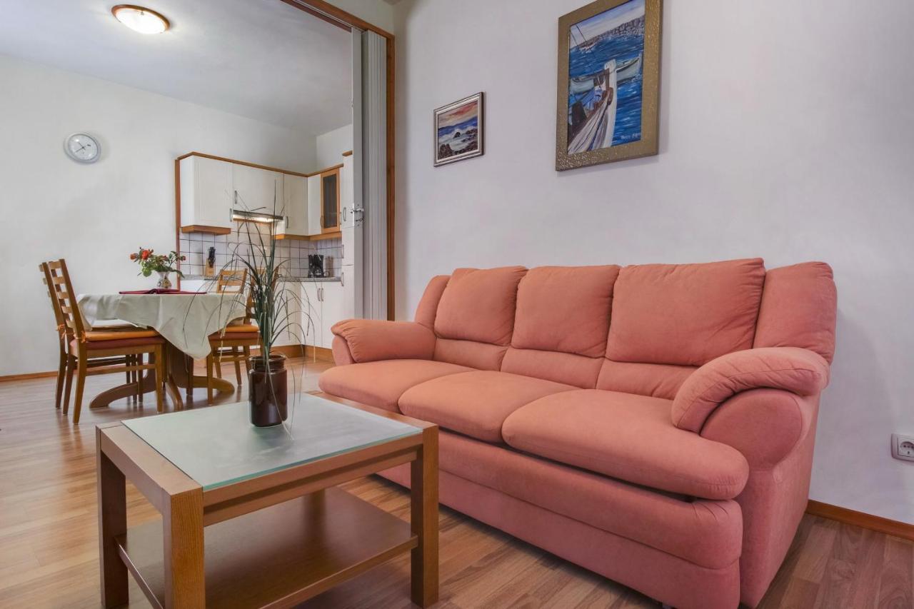 Apartments Konta City Center Vodice Bagian luar foto