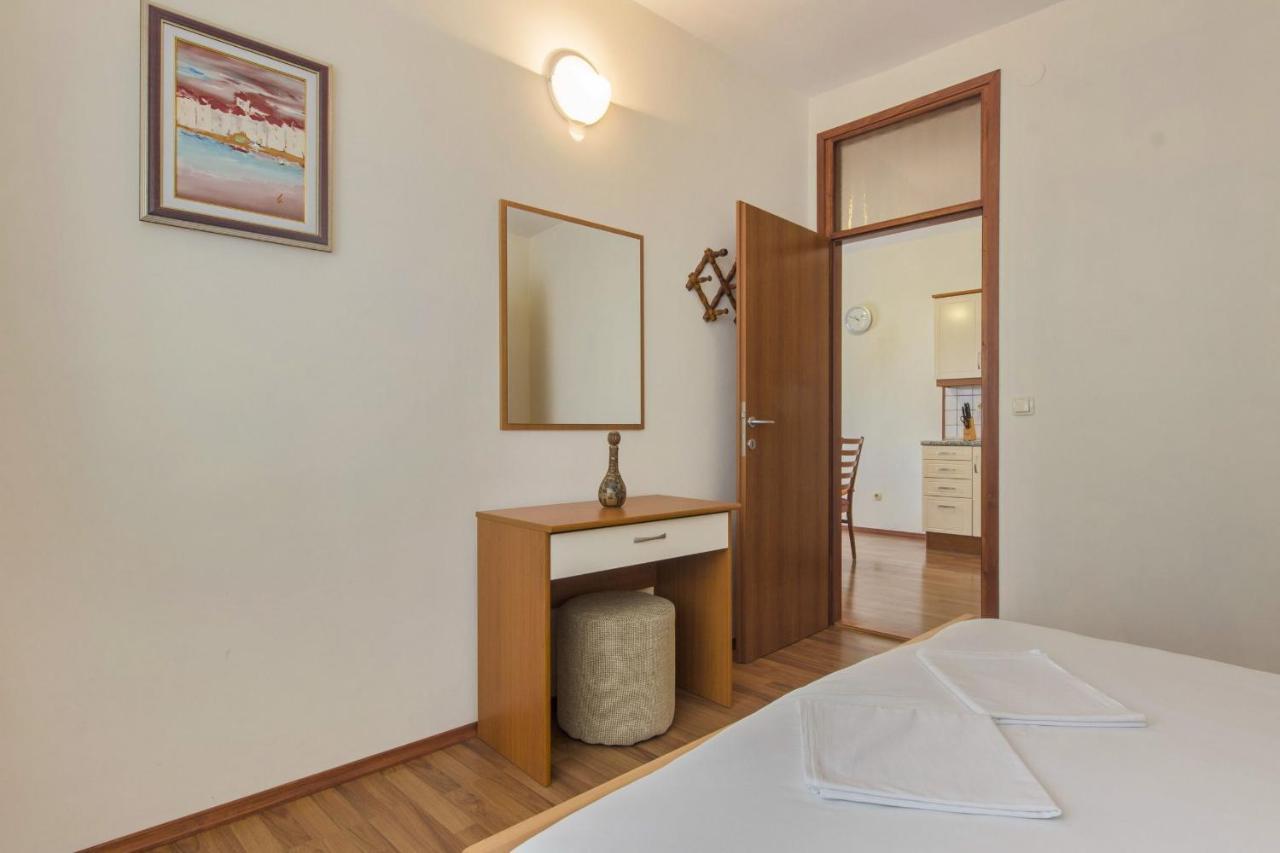 Apartments Konta City Center Vodice Bagian luar foto