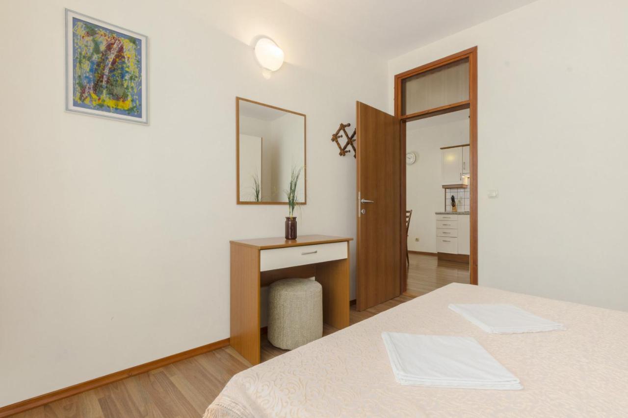 Apartments Konta City Center Vodice Bagian luar foto